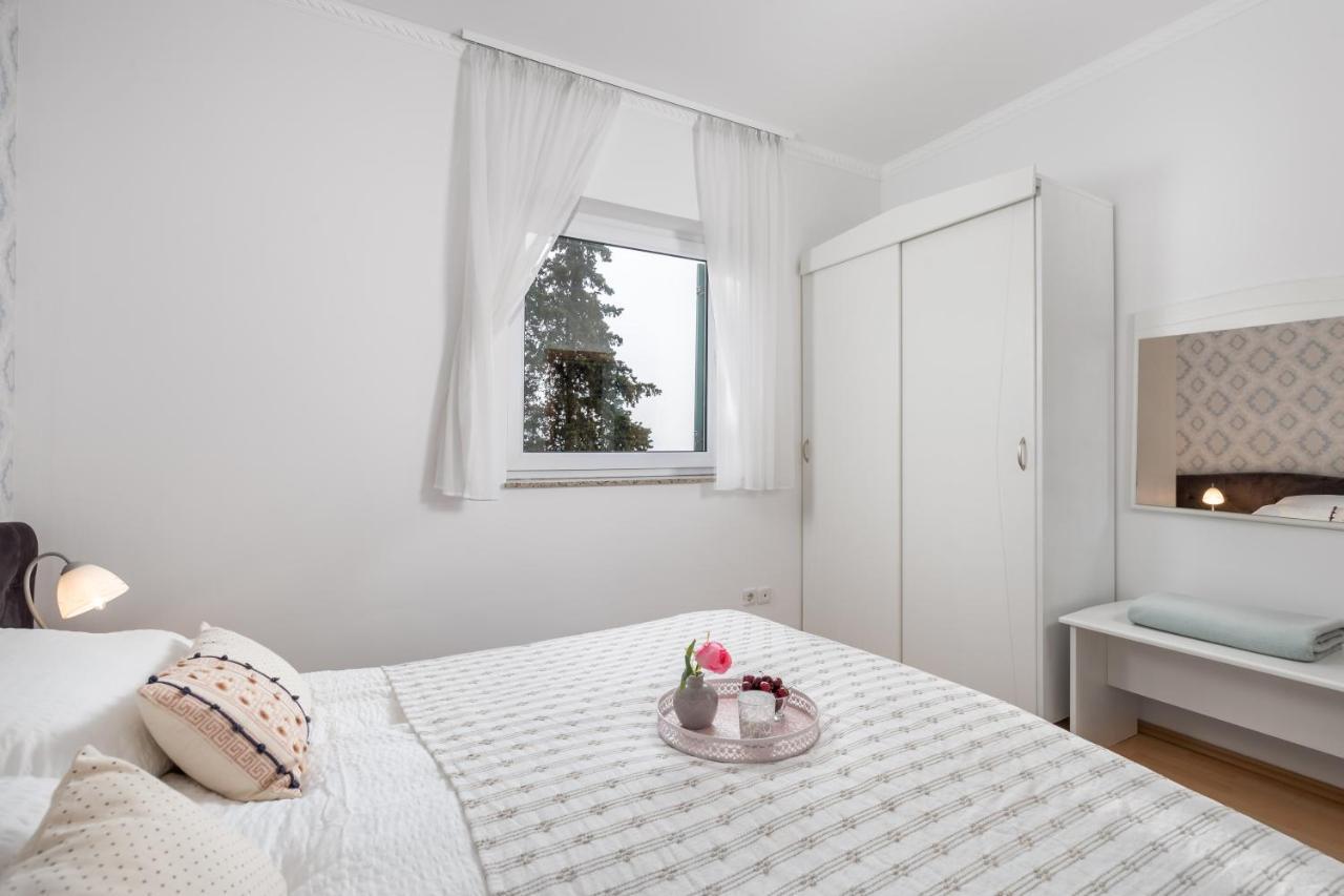 Summer Breeze Apartment With A Pool Opatija Buitenkant foto