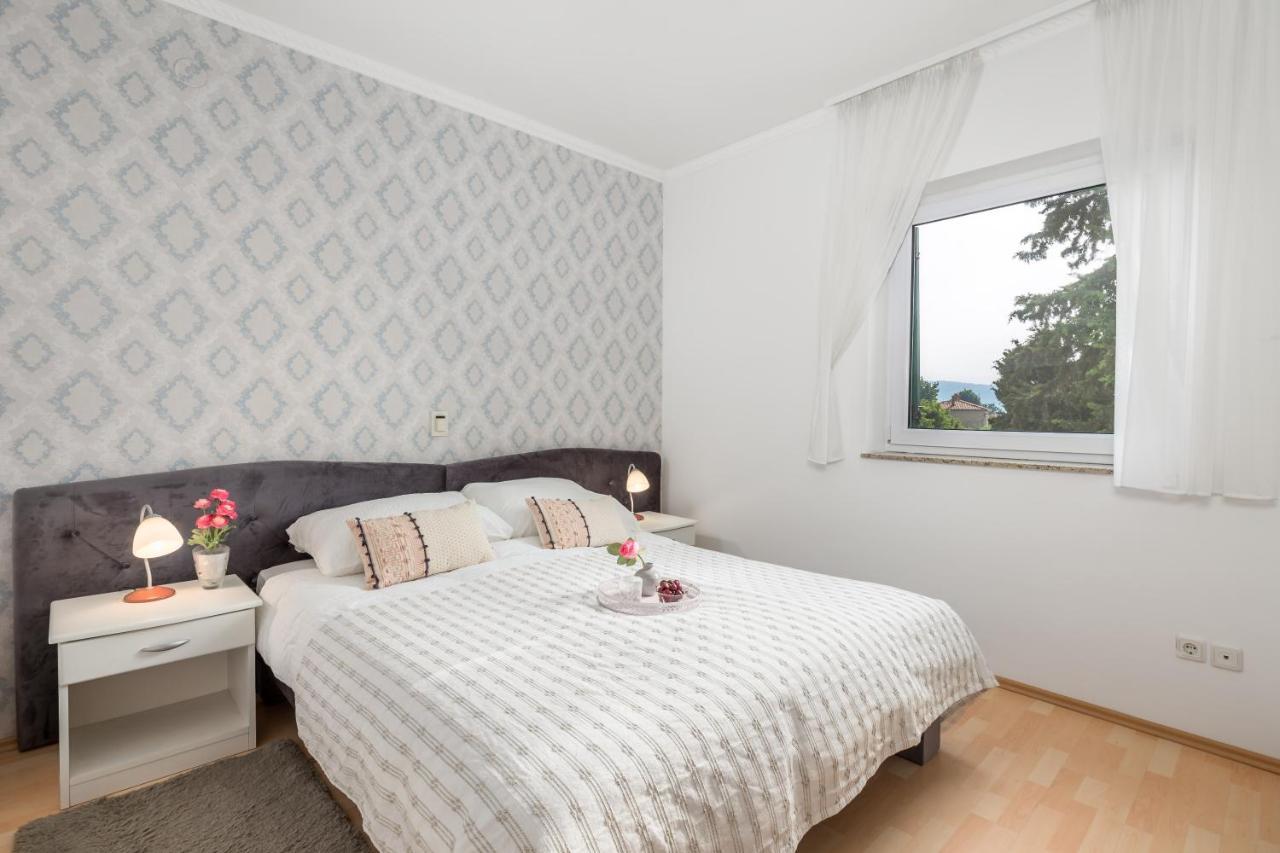 Summer Breeze Apartment With A Pool Opatija Buitenkant foto